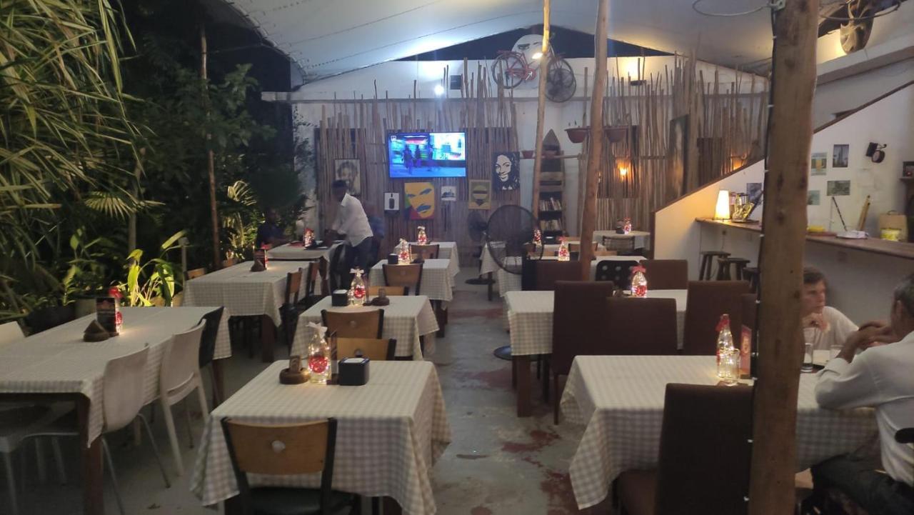 Отель 27 Cafe Airport Занзибар