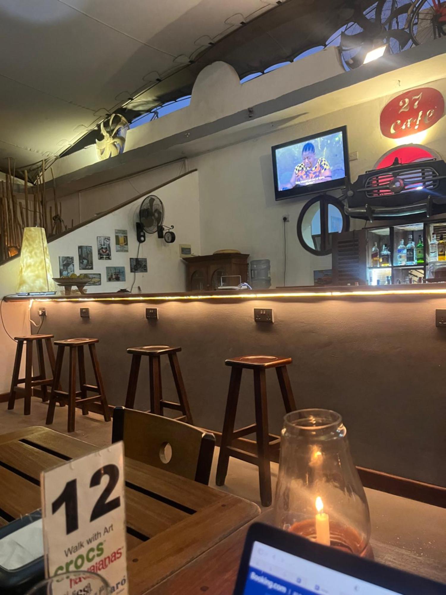 27 Cafe Airport 3* Занзибар