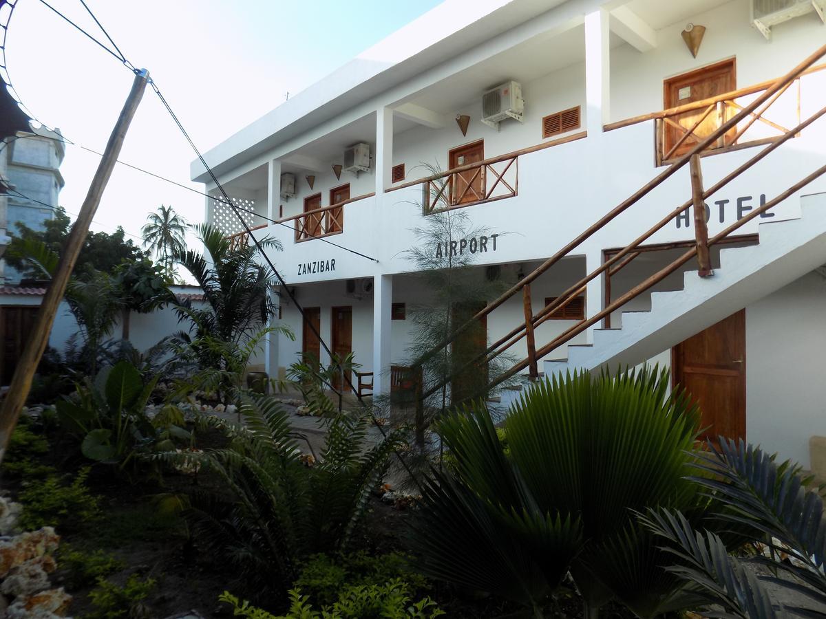 27 Cafe Airport Hotel 3*